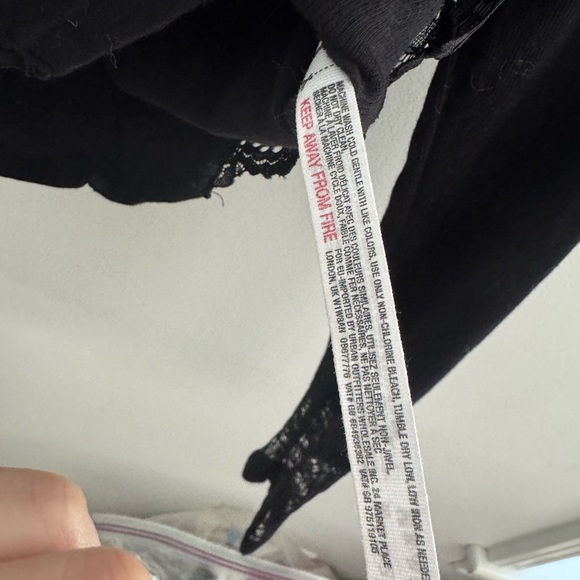 Cropped & Lace Long Sleeve from Free People - Picture 6 of 6